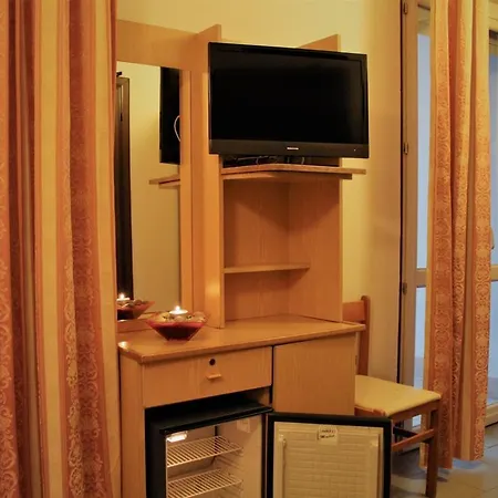 Hotel Midi-2