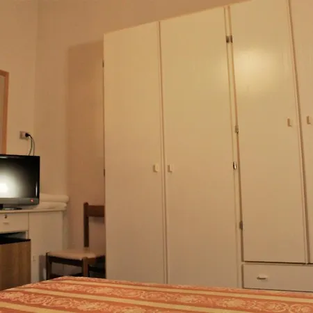 Hotel Midi-3